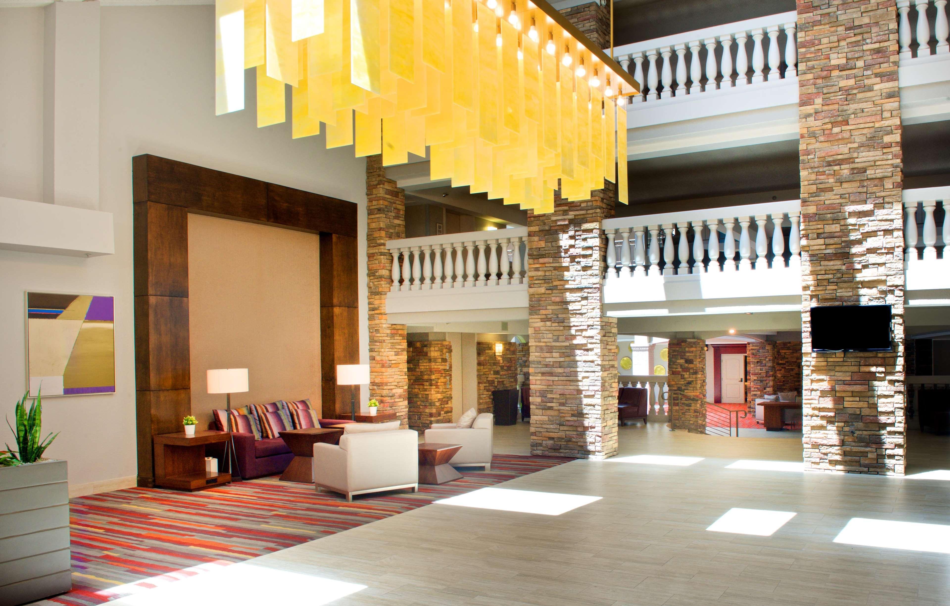 Embassy Suites By Hilton Colorado Springs Exterior foto