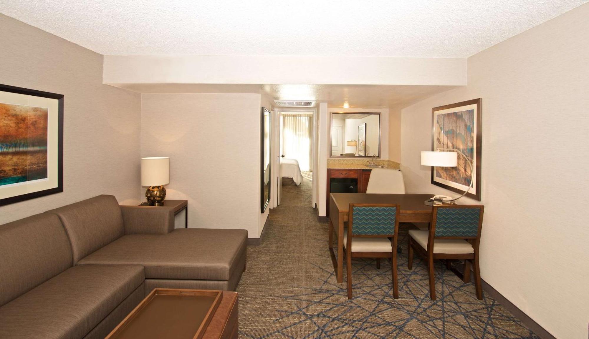 Embassy Suites By Hilton Colorado Springs Exterior foto