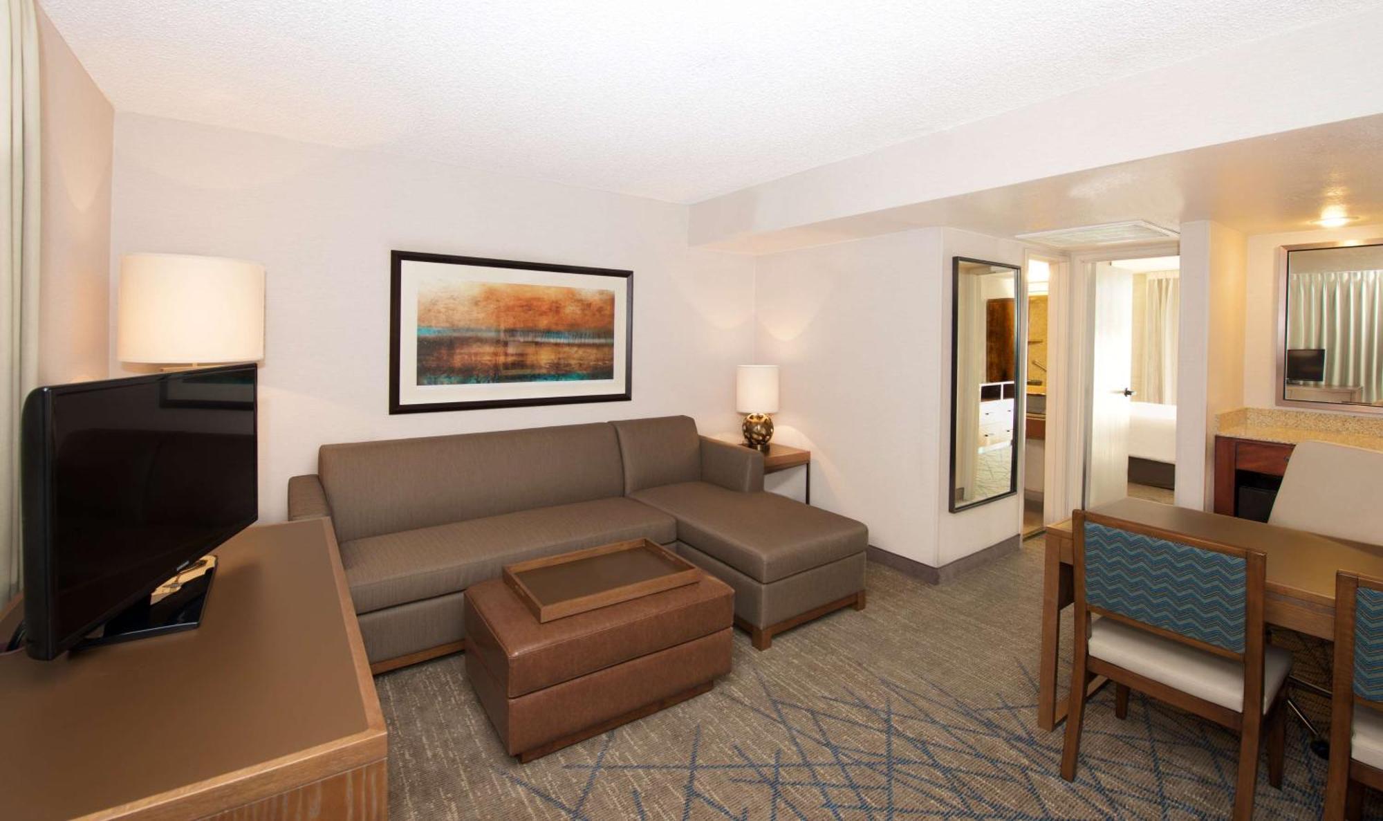 Embassy Suites By Hilton Colorado Springs Exterior foto