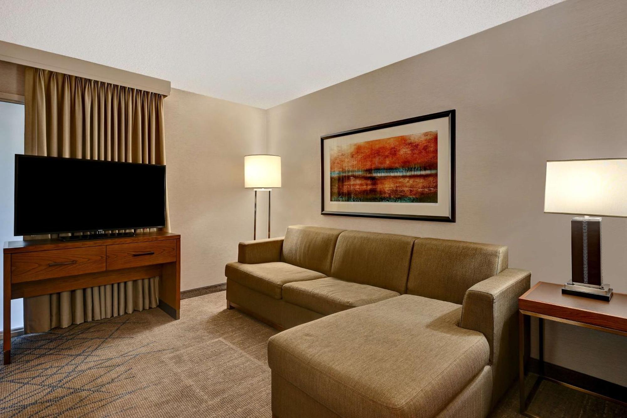 Embassy Suites By Hilton Colorado Springs Exterior foto